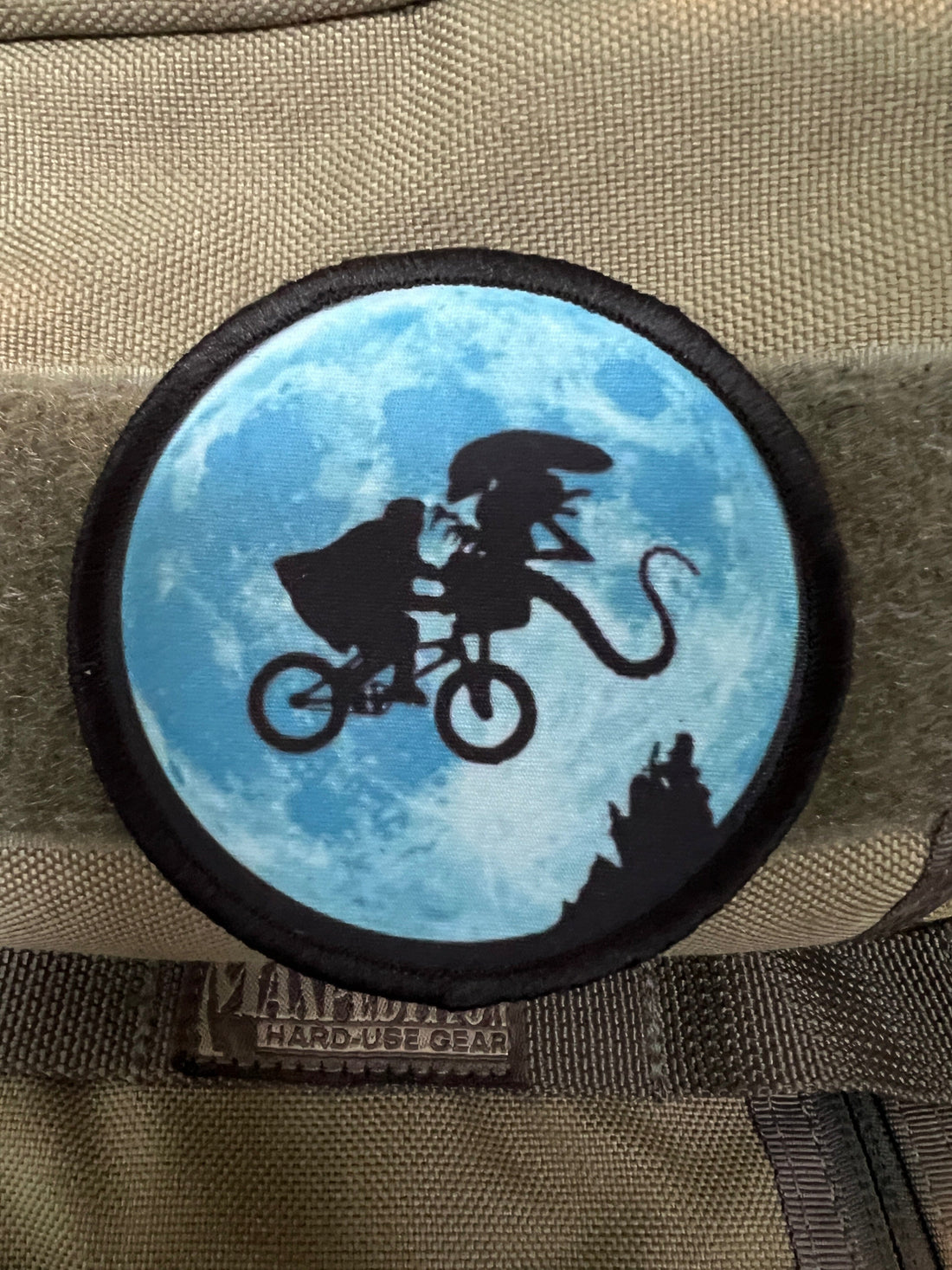 The Ultimate Sci-Fi Mashup: ET Meets Alien in Our New Morale Patch!