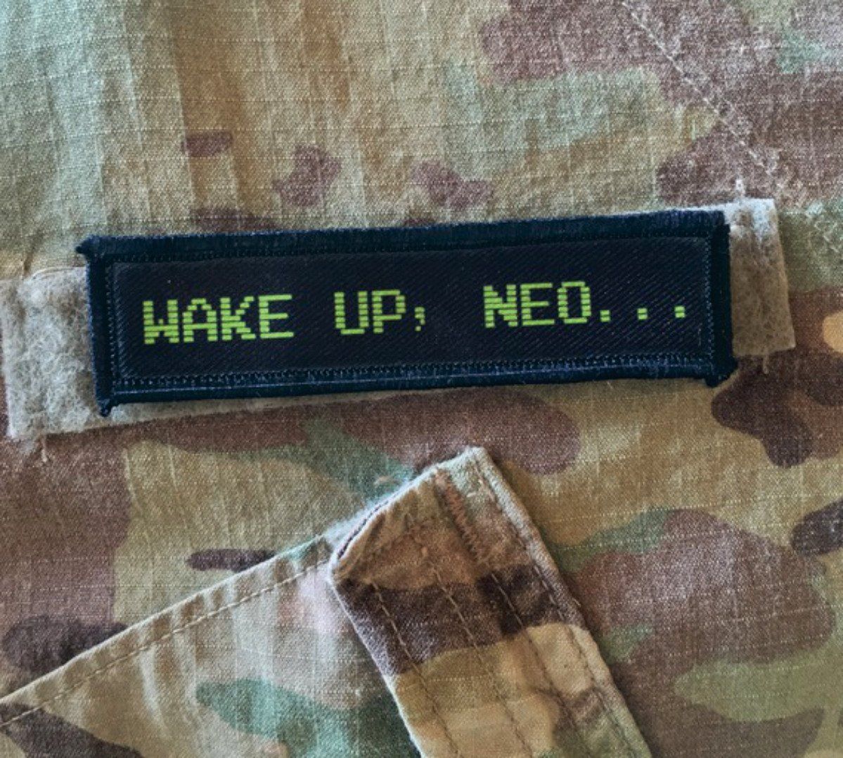 1x4 Matrix Movie Wake Up Neo Morale Patch Morale Patches Redheaded T Shirts 